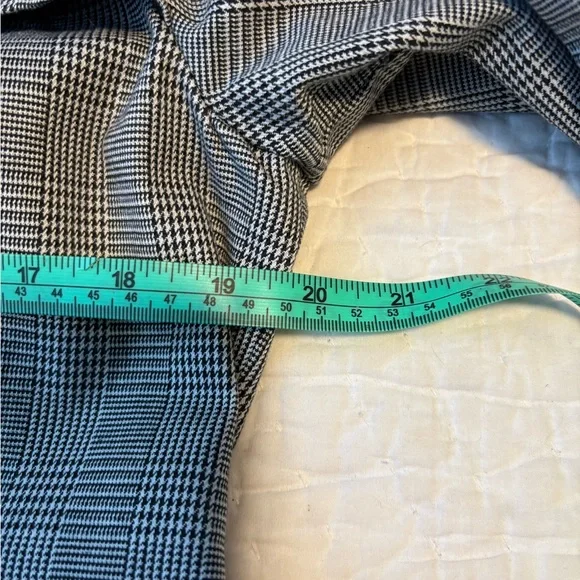 Calvin Klein Plaid Trench Coat - Picture 7 of 8